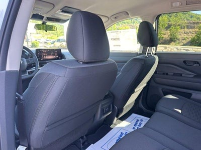 2026 Nissan Pathfinder SV 4WD
