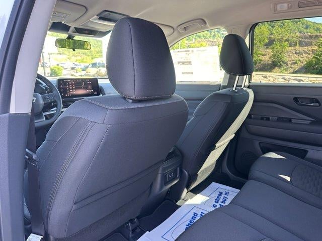 2026 Nissan Pathfinder SV 4WD