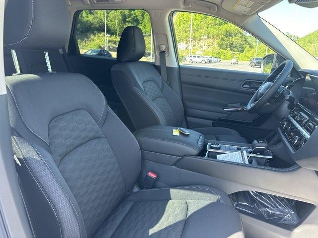 2026 Nissan Pathfinder SV 4WD