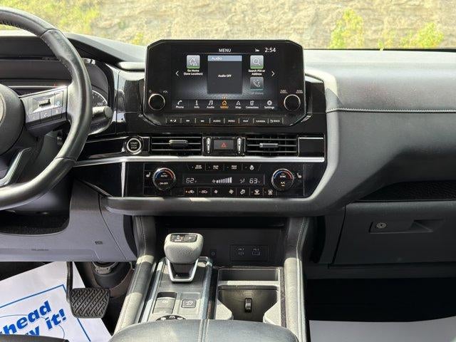 2023 Nissan Pathfinder SL 4WD