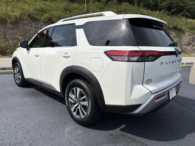 2023 Nissan Pathfinder SL 4WD