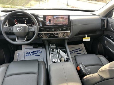2026 Nissan Pathfinder SL 4WD