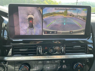 2026 Nissan Pathfinder SL 4WD