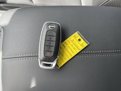 2026 Nissan Pathfinder SL 4WD