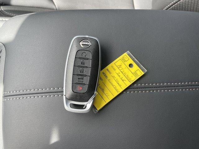 2026 Nissan Pathfinder SL 4WD