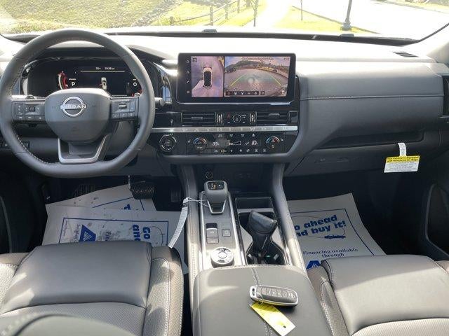 2026 Nissan Pathfinder SL 4WD