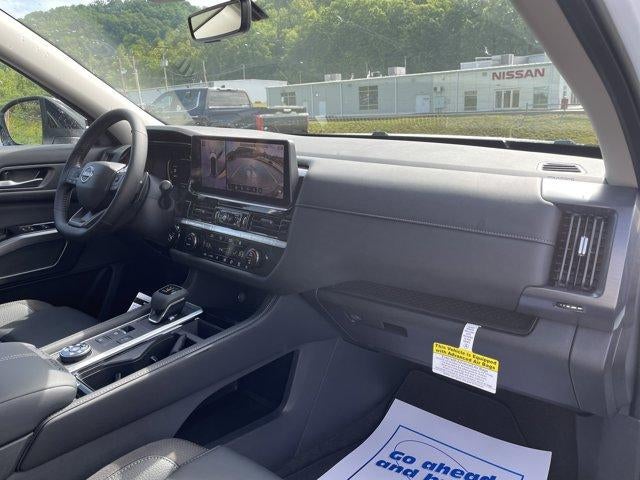 2026 Nissan Pathfinder SL 4WD