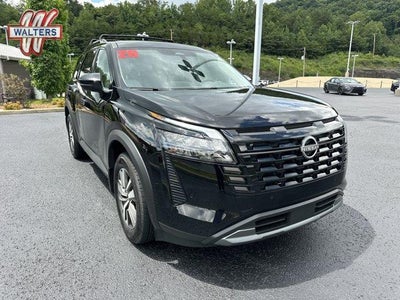 2026 Nissan Pathfinder SL 4WD