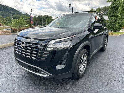2026 Nissan Pathfinder SL 4WD