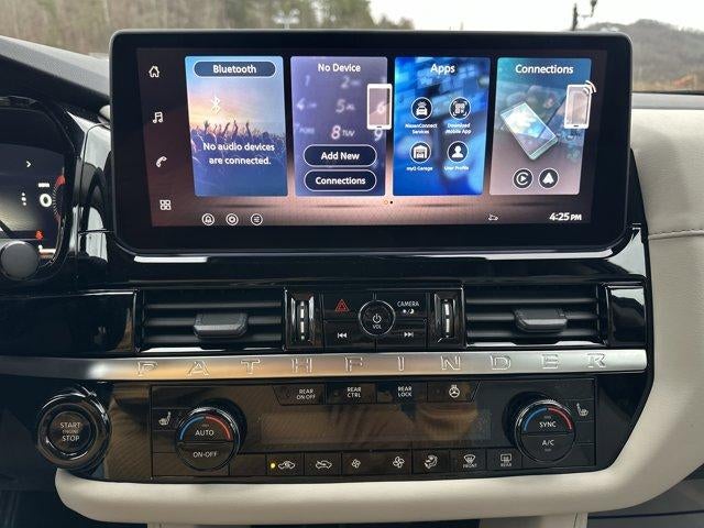 2026 Nissan Pathfinder SL 4WD