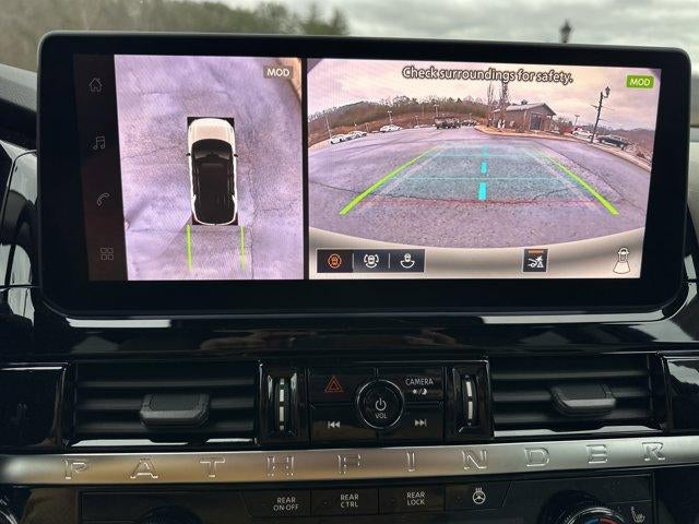 2026 Nissan Pathfinder SL 4WD