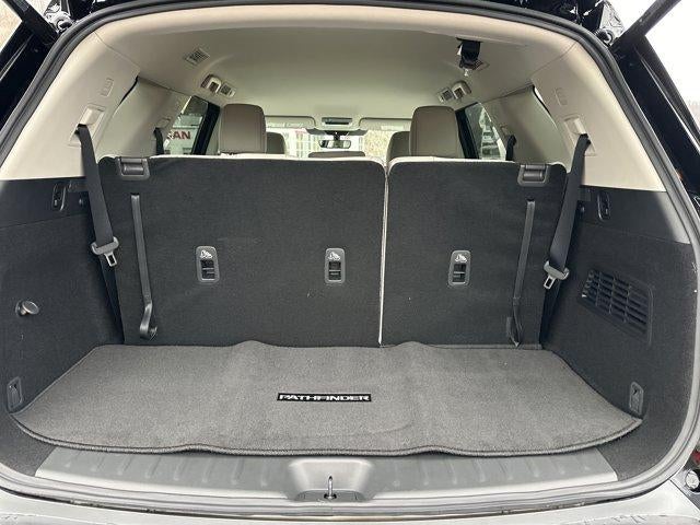 2026 Nissan Pathfinder SL 4WD