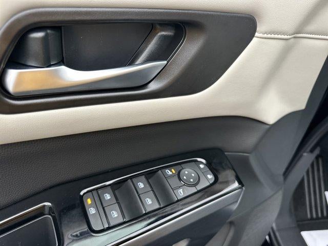 2026 Nissan Pathfinder SL 4WD