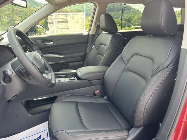 2026 Nissan Pathfinder SL 4WD