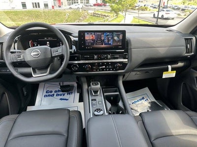 2026 Nissan Pathfinder SL 4WD