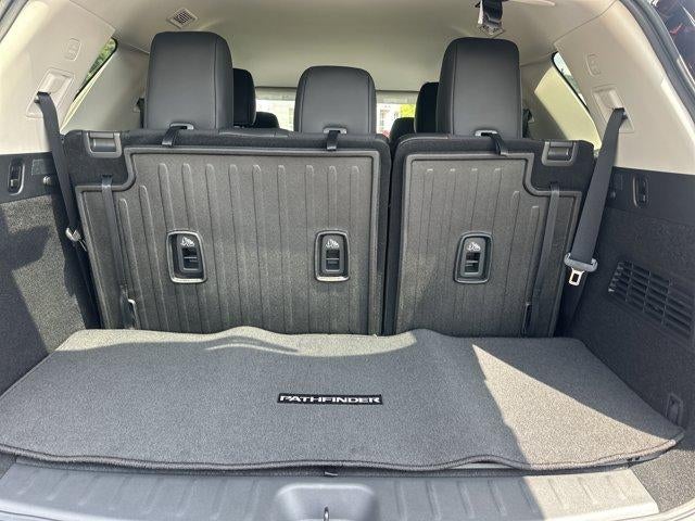 2026 Nissan Pathfinder SL 4WD