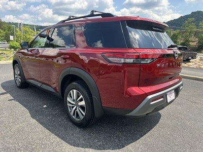 2026 Nissan Pathfinder SL 4WD