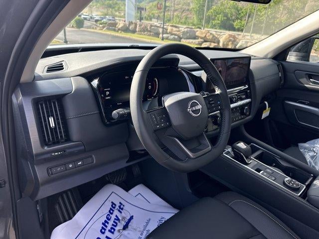 2026 Nissan Pathfinder SL 4WD
