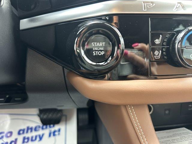 2026 Nissan Pathfinder Platinum 4WD