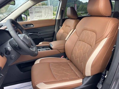 2026 Nissan Pathfinder Platinum 4WD