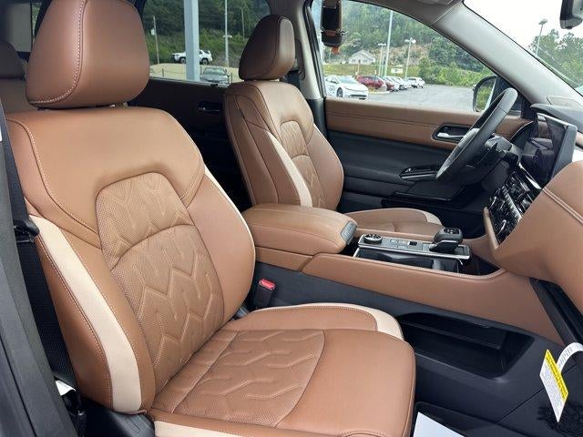 2026 Nissan Pathfinder Platinum 4WD