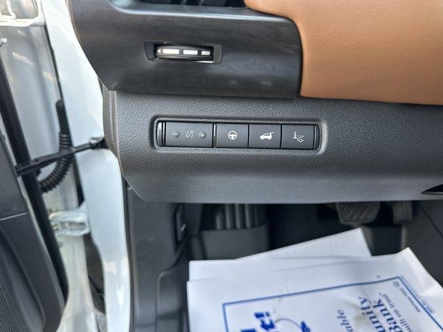 2026 Nissan Pathfinder Platinum 4WD