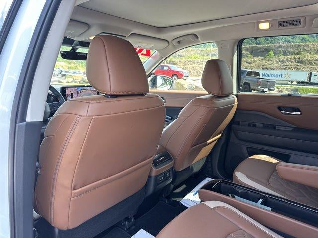 2026 Nissan Pathfinder Platinum 4WD