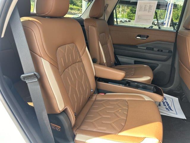 2026 Nissan Pathfinder Platinum 4WD