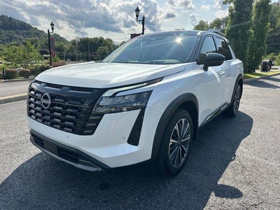 2026 Nissan Pathfinder Platinum 4WD