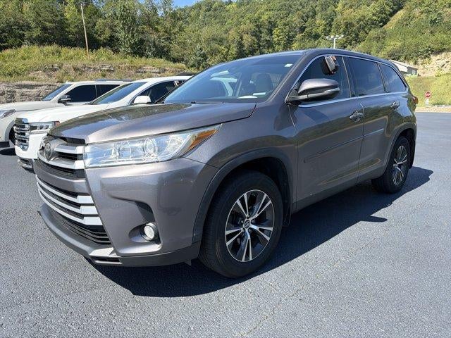2019 Toyota Highlander LE Plus V6 AWD (Natl)