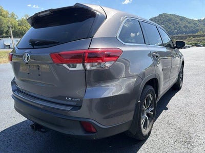 2019 Toyota Highlander LE Plus V6 AWD (Natl)