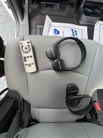 2025 Toyota Sienna XLE AWD 7-Passenger (Natl)