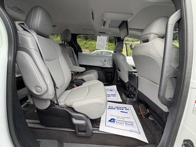 2025 Toyota Sienna XLE AWD 7-Passenger (Natl)