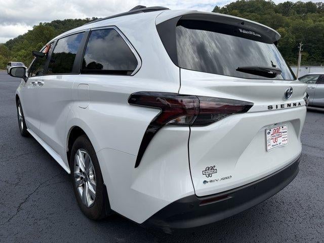 2025 Toyota Sienna XLE AWD 7-Passenger (Natl)