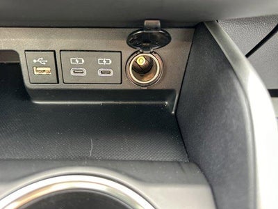 2025 Toyota Highlander LE AWD (SE)