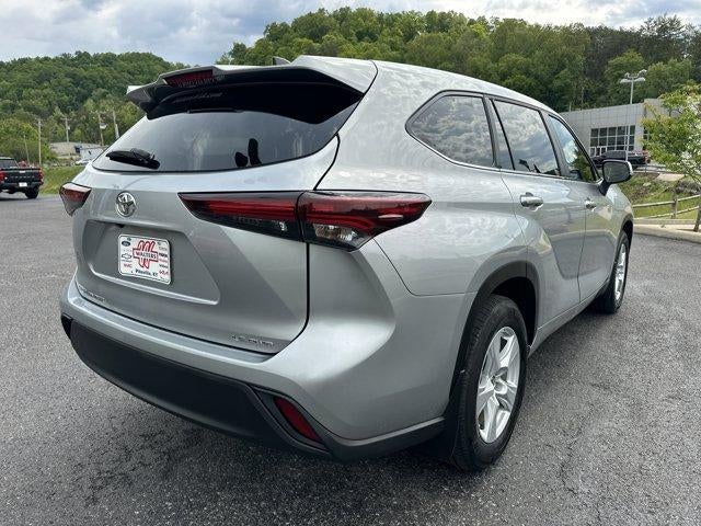 2025 Toyota Highlander LE AWD (SE)