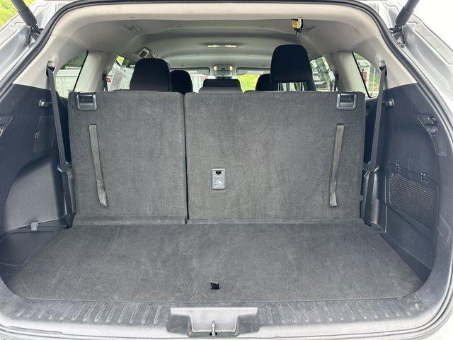 2025 Toyota Highlander LE AWD (SE)