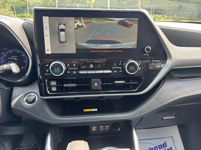 2023 Toyota Highlander Platinum AWD (Natl)