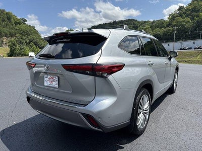 2023 Toyota Highlander Platinum AWD (Natl)