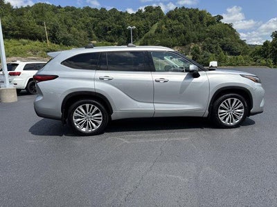 2023 Toyota Highlander Platinum AWD (Natl)