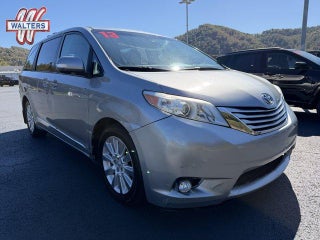 2013 Toyota Sienna 5dr 8-Pass Van V6 XLE FWD (Natl)