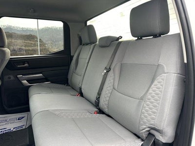 2024 Toyota Tundra 4WD 4WD SR5 CrewMax 5.5' Bed (Natl)