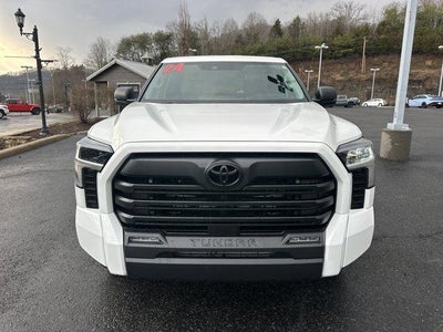 2024 Toyota Tundra 4WD 4WD SR5 CrewMax 5.5' Bed (Natl)