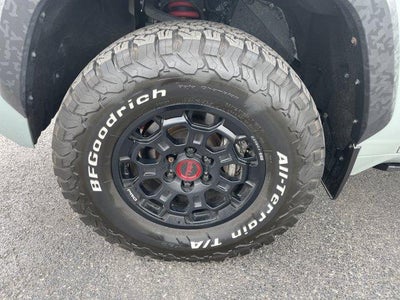 2022 Toyota Tundra 4WD 4WD TRD Pro Hybrid CrewMax 5.5' Bed (Natl)
