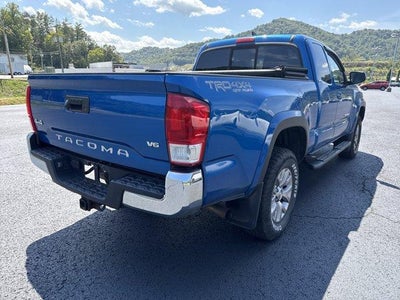 2017 Toyota Tacoma SR5 Access Cab 6' Bed V6 4x4 AT (Natl)
