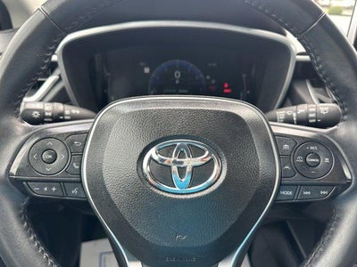 2025 Toyota Corolla Cross XLE 4WD (Natl)