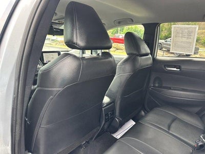 2025 Toyota Corolla Cross XLE 4WD (Natl)