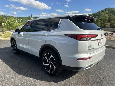 2023 Mitsubishi Outlander SE S-AWC