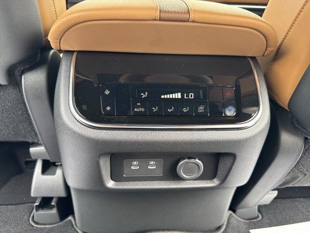 2026 Nissan Armada 4x4 SL