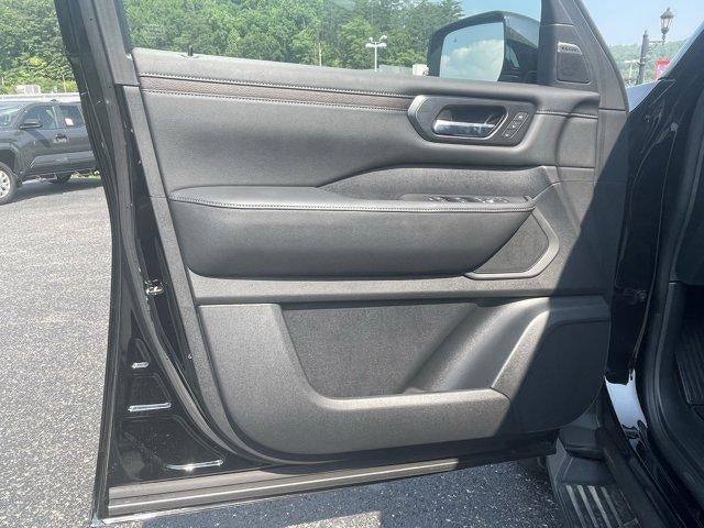 2025 Nissan Armada 4x4 SL